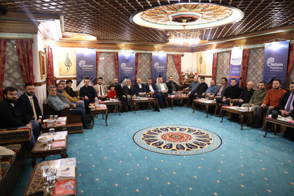 Suriye’nin Yeniden İnşası İçin 3 Dilde Kapsamlı Rapor